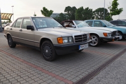 Mercedes-Benz 190 E