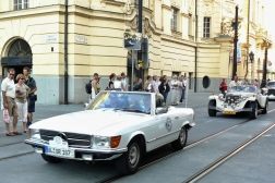 Mercedes-Benz 280 SL R107