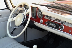 Mercedes-Benz 230 SL