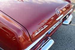 Mercedes-Benz 230 SL
