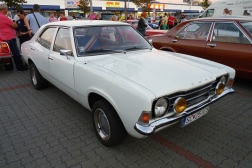 Ford Cortina