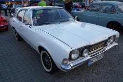 Ford Cortina