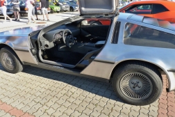 DMC DeLorean