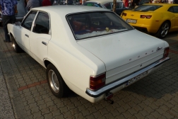Ford Cortina