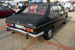 Tatra 613