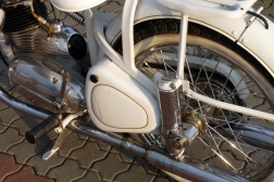 Jawa 250 Pérák