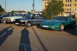 Chevrolet Caprice, Nissan Sunny, Chevrolet Corvette
