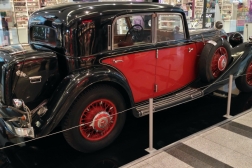 Mercedes-Benz 380-W22