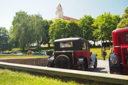 Tatra 12