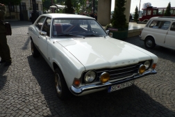 Ford Cortina