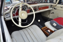 Mercedes-Benz 230 SL