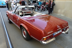 Mercedes-Benz 230 SL