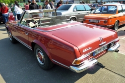 Mercedes-Benz 230 SL