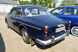Volvo 121