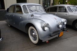 Tatra 87