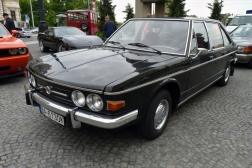 Tatra 613