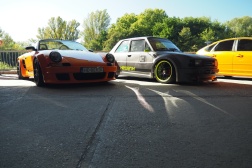 Porsche Boxster 986 / 911 RS "Hederik", Škoda 120 "Hederik" 