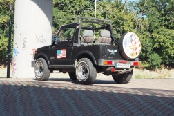 Suzuki Samurai 5-speed