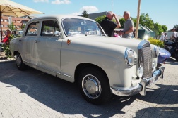 Mercedes-Benz 180 D
