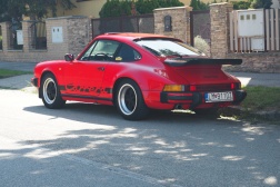 Porsche 911 Carrera
