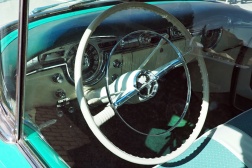 Oldsmobile Ninety-Eight Holiday