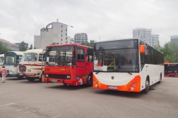 Škoda 706 RTO LUX, Karosa B741, Troliga Bus Pegasus